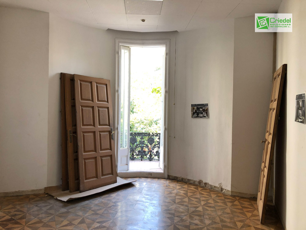 reforma local barcelona showroom – 04 reforma local barcelona showroom 04